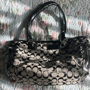 Coach Black and Cream Signature Shoulder Bag F19249